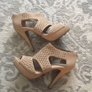 APT 9 Platform Pump / Sandal size 9.5 - Nude color